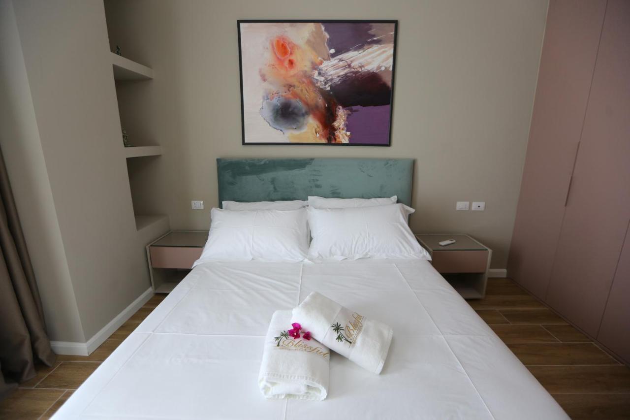 Blissful Apartments Sarandë Exterior foto