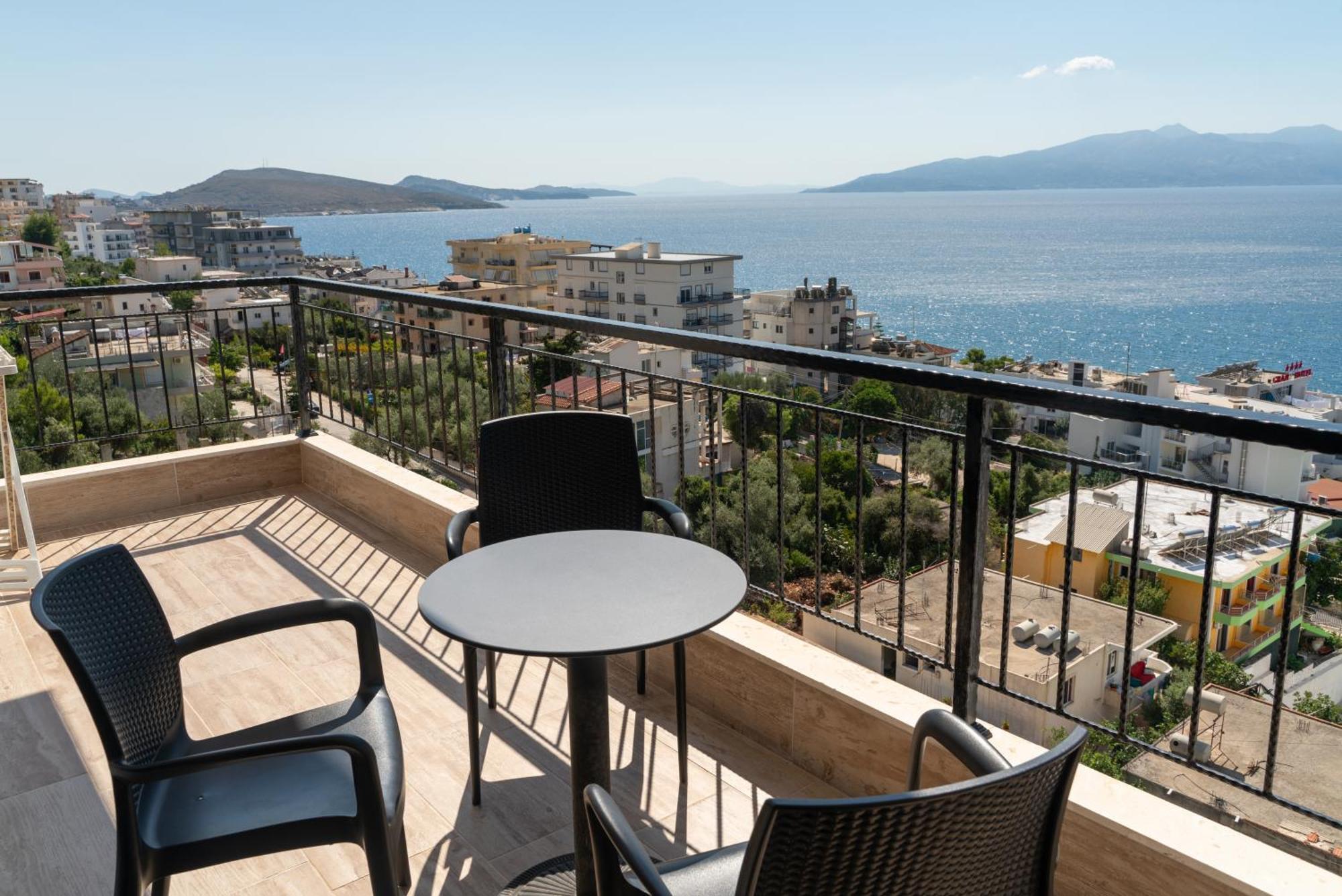 Blissful Apartments Sarandë Exterior foto